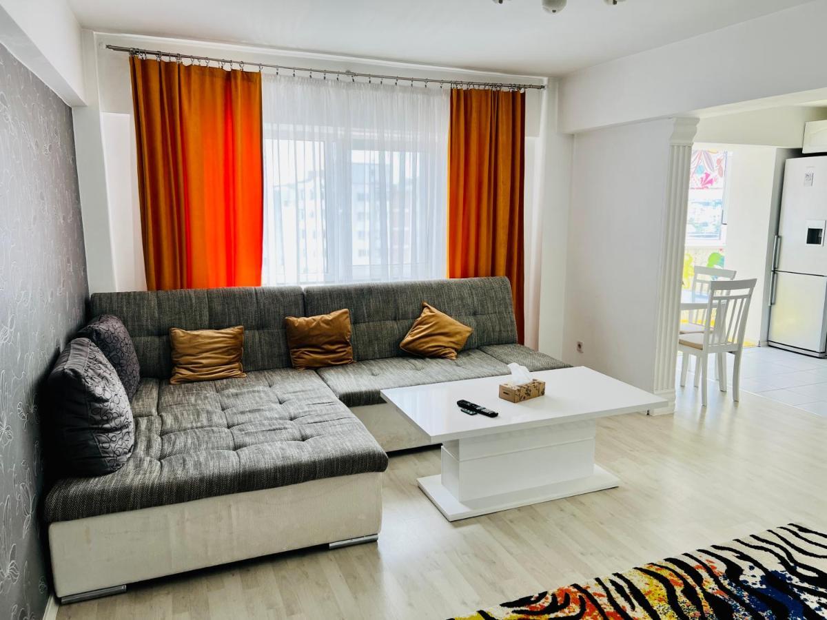 Panoramic M&M Apartment Suceava Eksteriør bilde